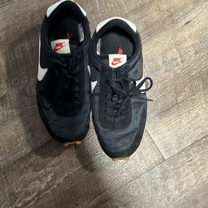 Nike Daybreak 9.5 women